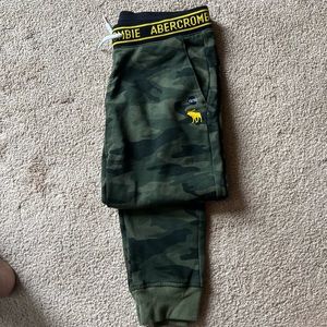 Abercrombie boys pants